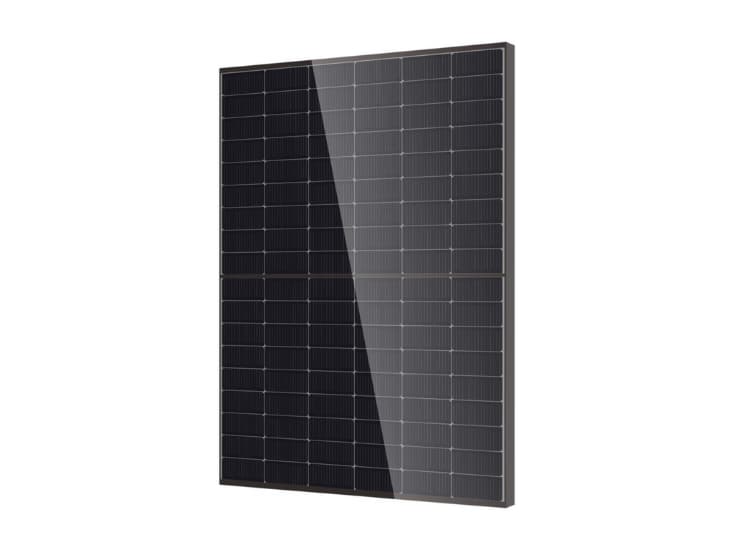 découvrez comment intégrer des panneaux solaires cachés dans votre maison pour allier esthétique et efficacité énergétique. optimisez votre consommation électrique tout en préservant le design de votre habitat.