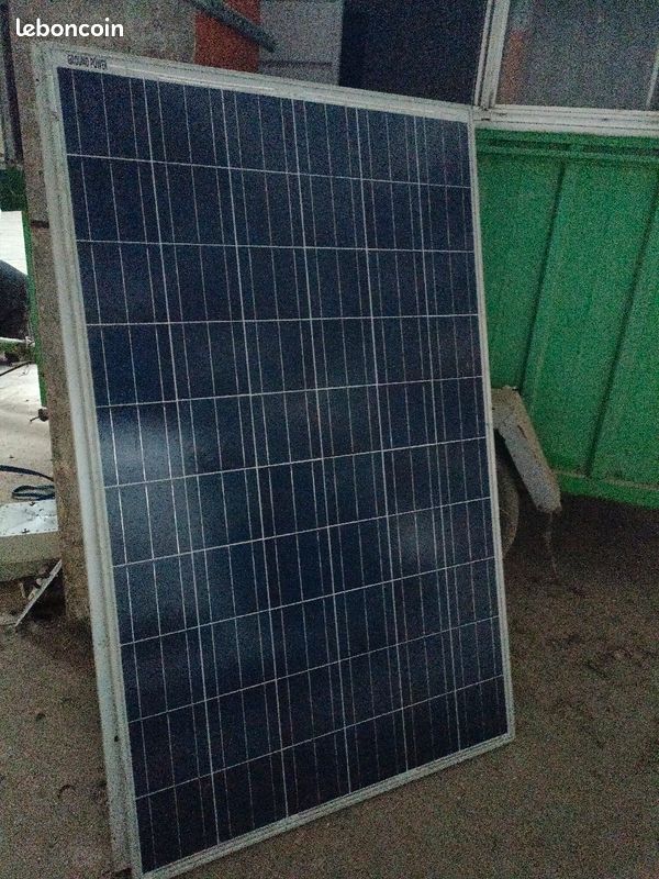 découvrez les panneaux solaires en île-de-france : solutions écologiques et économiques pour produire votre propre électricité. informez-vous sur les avantages, les aides disponibles, et comment installer des panneaux solaires chez vous.