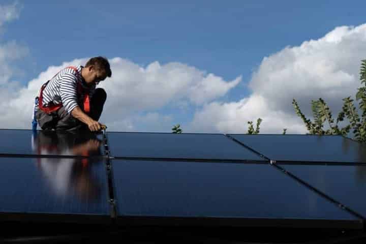découvrez les meilleures options de panneaux solaires à lille en 2025. profitez d'une énergie renouvelable, économique et écologique pour votre maison. obtenez des conseils d'experts et des solutions adaptées à vos besoins.