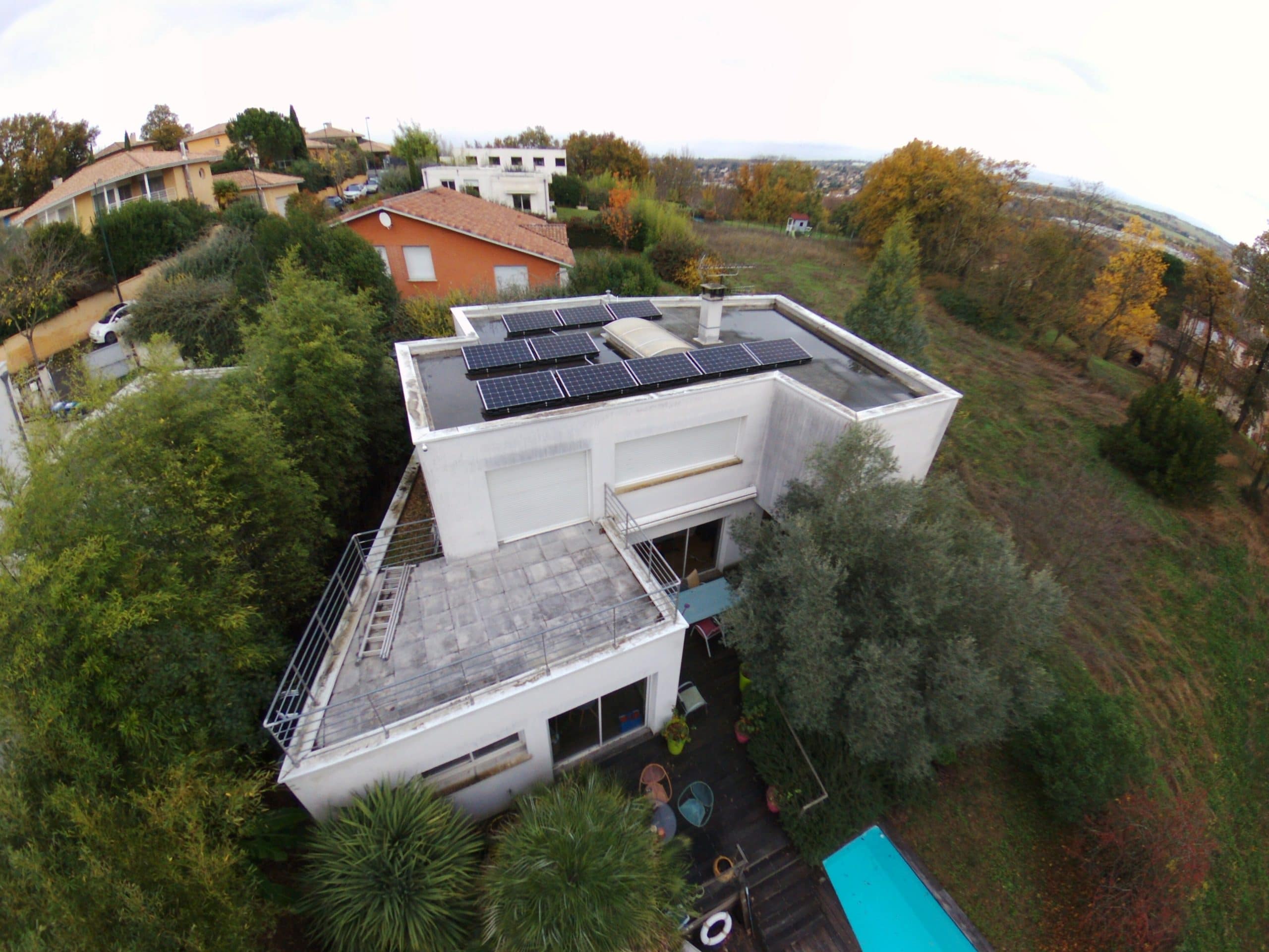 découvrez comment installer des panneaux solaires sur une maison de 120m2 pour réduire vos factures d'énergie et contribuer à la protection de l'environnement. profitez d'une solution durable et économique pour produire votre propre électricité.