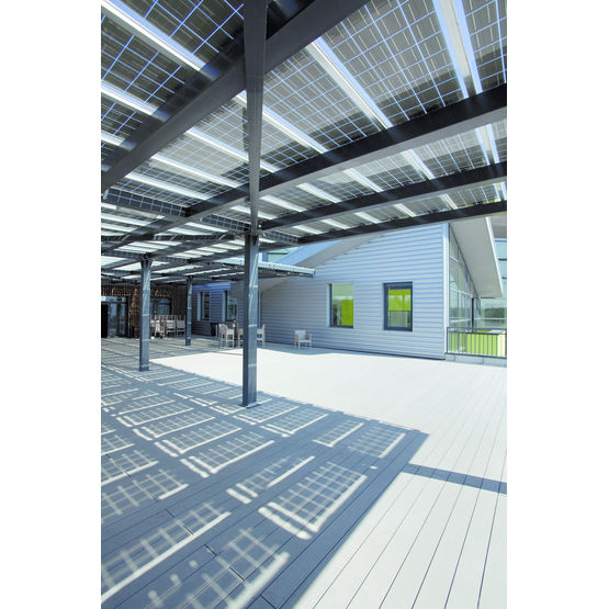 découvrez les panneaux solaires transparents, une innovation alliant efficacité énergétique et design moderne. idéaux pour les bâtiments contemporains, ils permettent de produire de l'électricité tout en laissant passer la lumière naturelle. optez pour une solution écologique et esthétique pour votre projet.