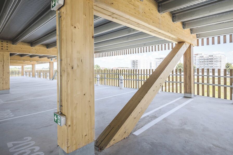 découvrez notre parking en bois, une solution écologique et esthétique pour stationner votre véhicule. profitez d'un espace sécurisé et durable, idéal pour allier praticité et respect de l'environnement.
