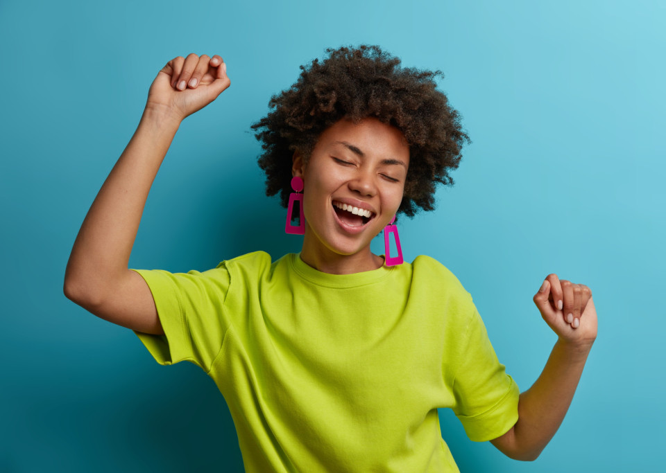 découvrez l'univers inspirant des personnes optimistes, ces individus qui voient le verre à moitié plein et transforment les défis en opportunités. apprenez comment cultiver une attitude positive et enrichir votre quotidien grâce à la pensée optimiste.
