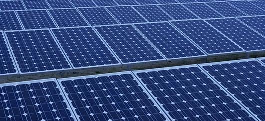 découvrez la définition du photovoltaïque, une technologie qui convertit la lumière du soleil en électricité grâce à des cellules solaires. informez-vous sur ses avantages, ses applications et son rôle essentiel dans la transition énergétique.