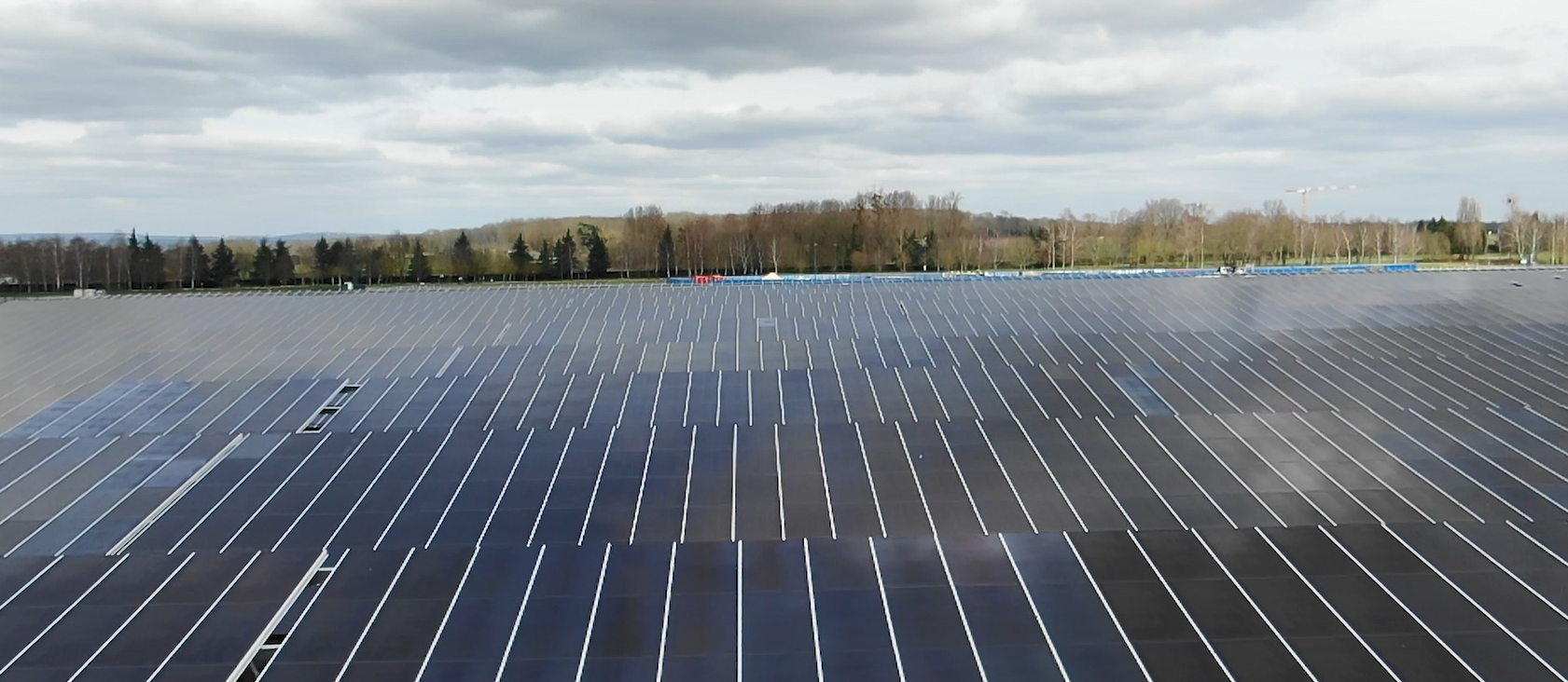 découvrez les solutions photovoltaïques à paris pour une énergie durable et renouvelable. informez-vous sur les installations, les avantages fiscaux et comment réduire votre facture d'électricité grâce à l'énergie solaire.