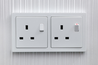 découvrez la définition du terme 'plug'. explorez ses significations, usages et contextes variés dans notre article complet. parfait pour enrichir votre vocabulaire et comprendre ce mot dans différentes situations.