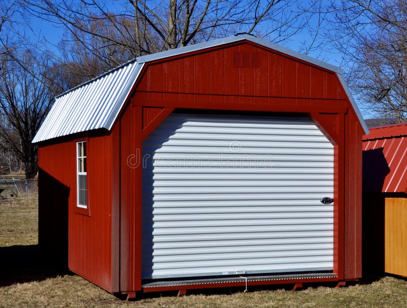 découvrez notre porte de hangar en bois, alliant robustesse et esthétique. idéale pour sécuriser vos espaces tout en apportant une touche naturelle à votre extérieur. parfaite pour les agriculteurs et amateurs de jardinage.