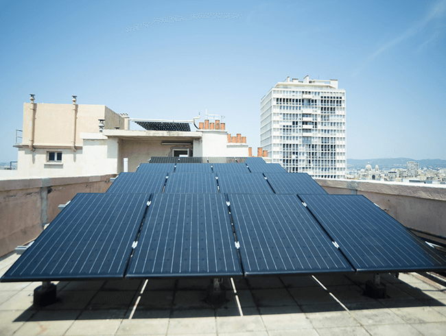 découvrez comment positionner efficacement vos panneaux solaires pour maximiser leur performance et optimiser la production d'énergie. trouvez des conseils pratiques et des astuces pour tirer le meilleur parti de votre système photovoltaïque.