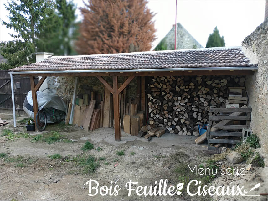 découvrez notre préau en bois, une solution élégante et durable pour profiter de votre extérieur. idéal pour abriter vos moments de convivialité, ce préau allie esthétisme et fonctionnalité, tout en s'intégrant harmonieusement dans votre jardin.