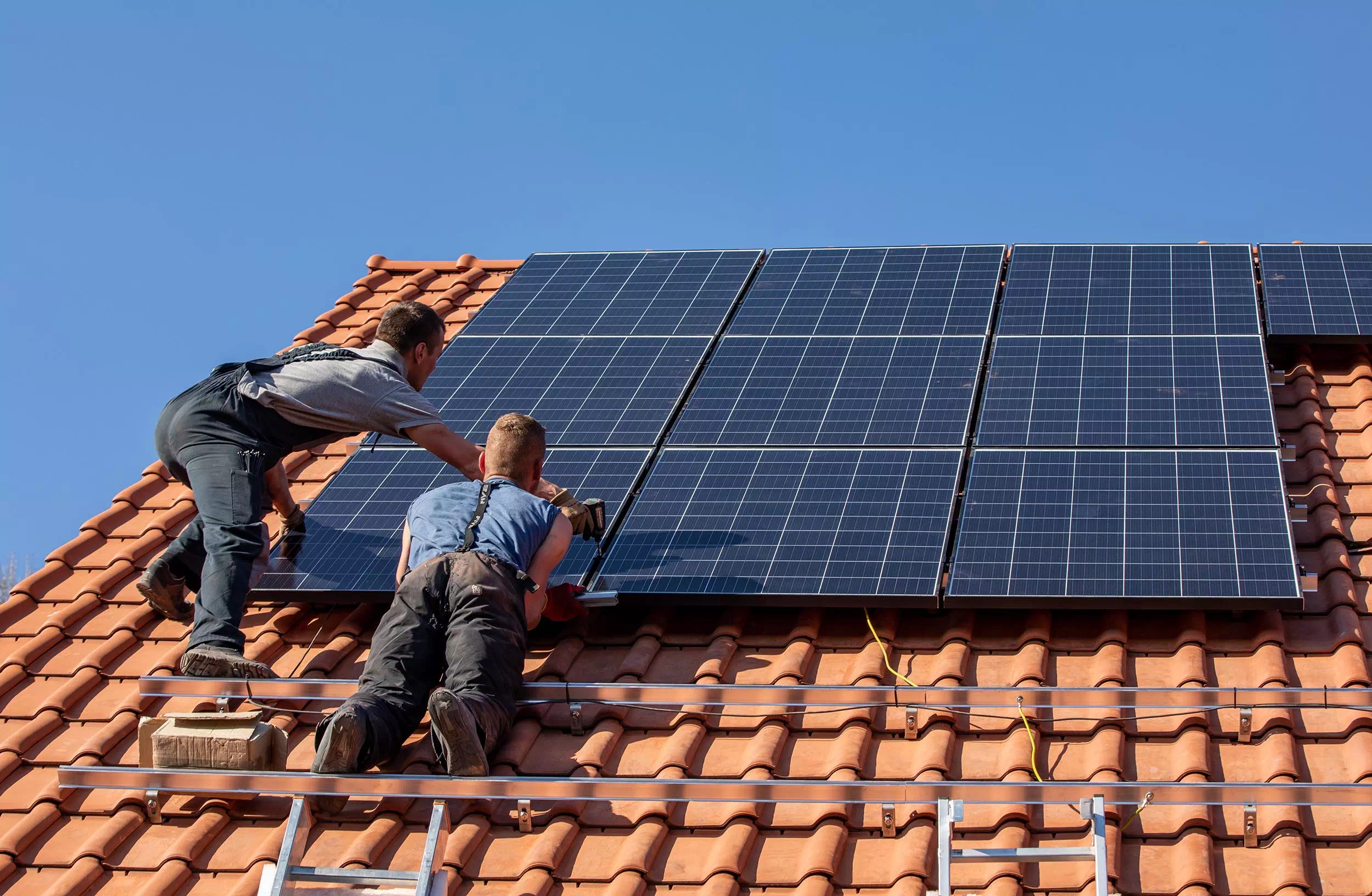 découvrez la prime autoconsommation, une aide financière incitative pour les particuliers et les entreprises qui souhaitent investir dans des installations solaires. profitez d'avantages économiques et écologiques tout en réduisant votre facture d'électricité grâce à l'autoconsommation énergétique.