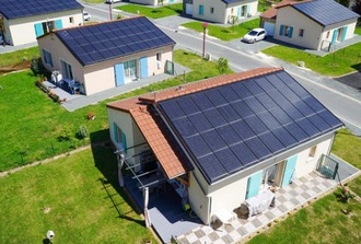 découvrez tout ce qu'il faut savoir sur la prime photovoltaïque 2025 : les conditions d'éligibilité, les montants disponibles et les avantages fiscaux. profitez des dernières aides pour l'installation de panneaux solaires et réduisez vos factures d'énergie tout en contribuant à la transition écologique.
