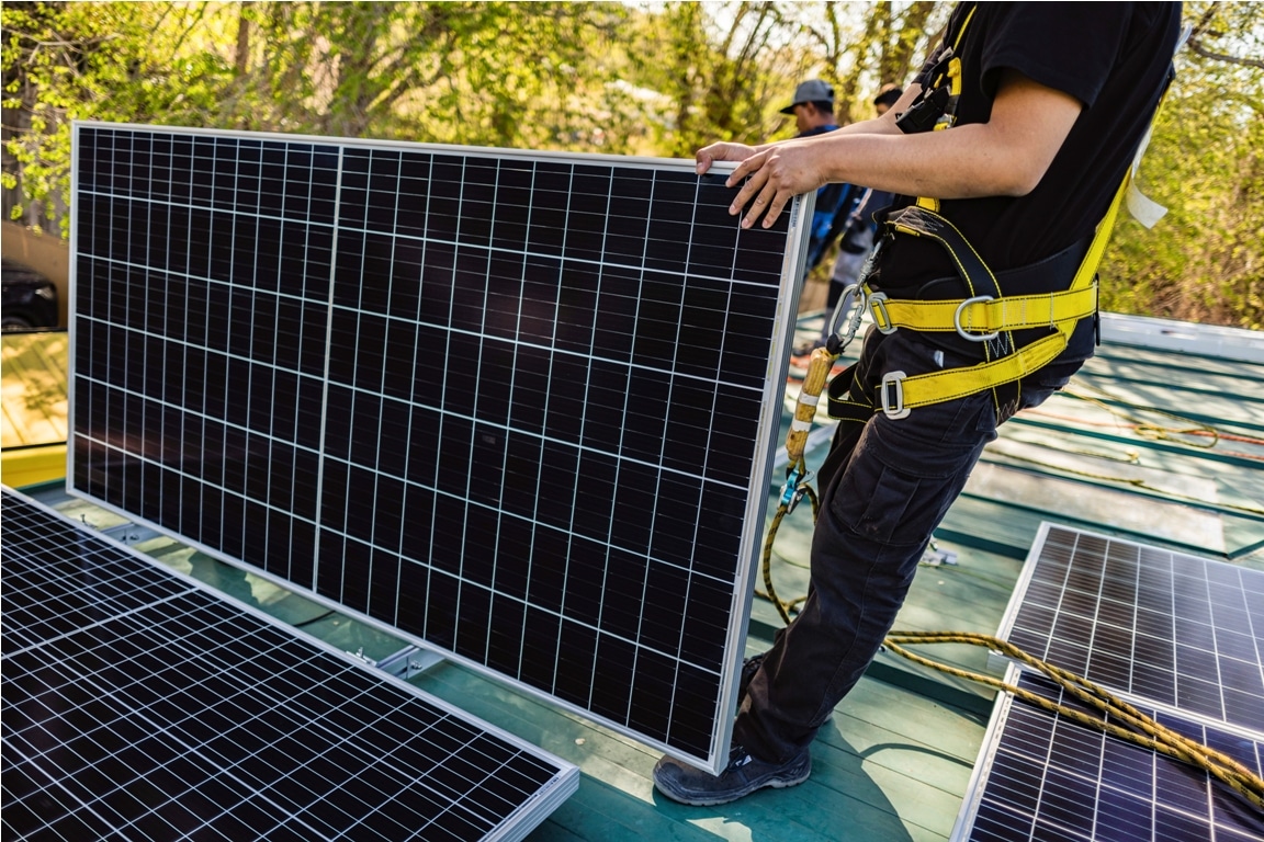 découvrez notre prise solaire 220v, idéale pour alimenter vos appareils électroménagers de manière écologique. profitez d'une énergie renouvelable et économique tout en réduisant votre empreinte carbone. facile à installer et compatible avec de nombreux dispositifs, optez pour une solution durable et performante.