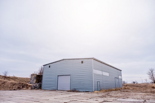 découvrez les prix des hangars métalliques adaptés à vos besoins. que vous cherchiez une solution pour le stockage, l'agriculture ou l'industrie, comparez les offres, les matériaux et les dimensions pour faire le meilleur choix au meilleur prix.
