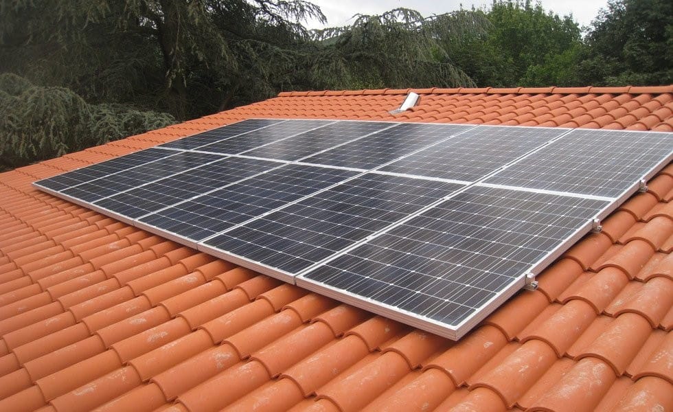 découvrez les meilleurs prix pour la location de panneaux photovoltaïques. profitez d'offres compétitives et réduisez vos factures d'énergie tout en contribuant à la transition énergétique. comparez les options dès maintenant !