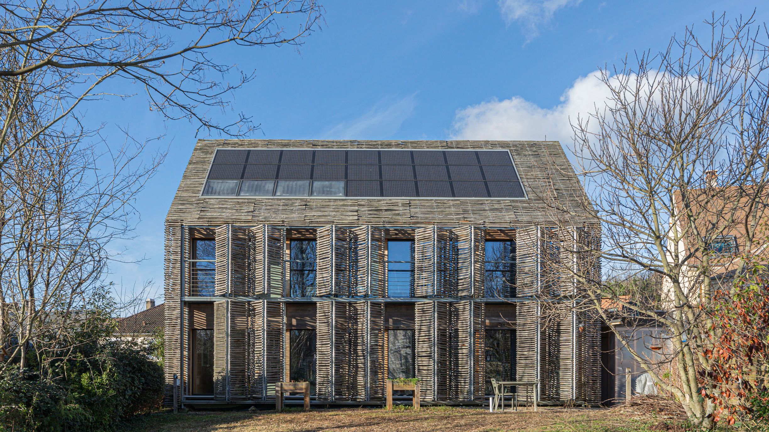 découvrez les tendances et prévisions des prix des maisons passives en 2025. explorez les facteurs influençant le marché et trouvez des conseils pour investir dans une construction écologique et économique. ne manquez pas l'opportunité de comprendre l'avenir de l'habitat durable.