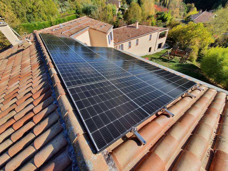 découvrez les prix des panneaux solaires de 9 kw et bénéficiez d'une énergie renouvelable optimisée pour vos besoins. comparez les différents modèles et trouvez la solution idéale pour vos projets d'installation solaire.