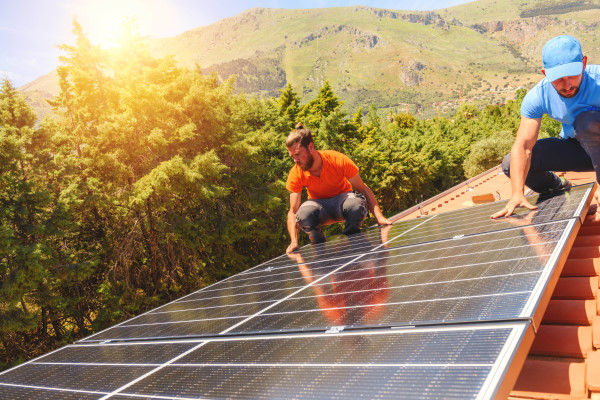 découvrez les prix des panneaux solaires pour optimiser votre énergie et réaliser des économies. comparez les offres, trouvez les meilleurs tarifs et informez-vous sur les aides disponibles pour l’installation de vos panneaux solaires.
