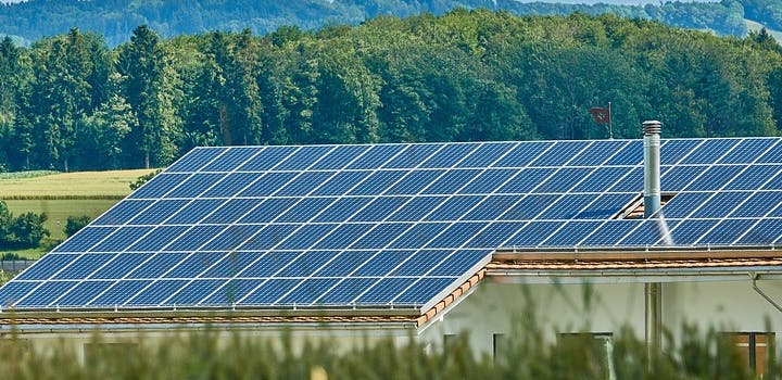 découvrez tout ce qu'il faut savoir sur les prix des panneaux solaires en 2023. comparez les offres, trouvez les meilleures réductions et investissez dans une énergie renouvelable durable pour réduire vos factures d'électricité.
