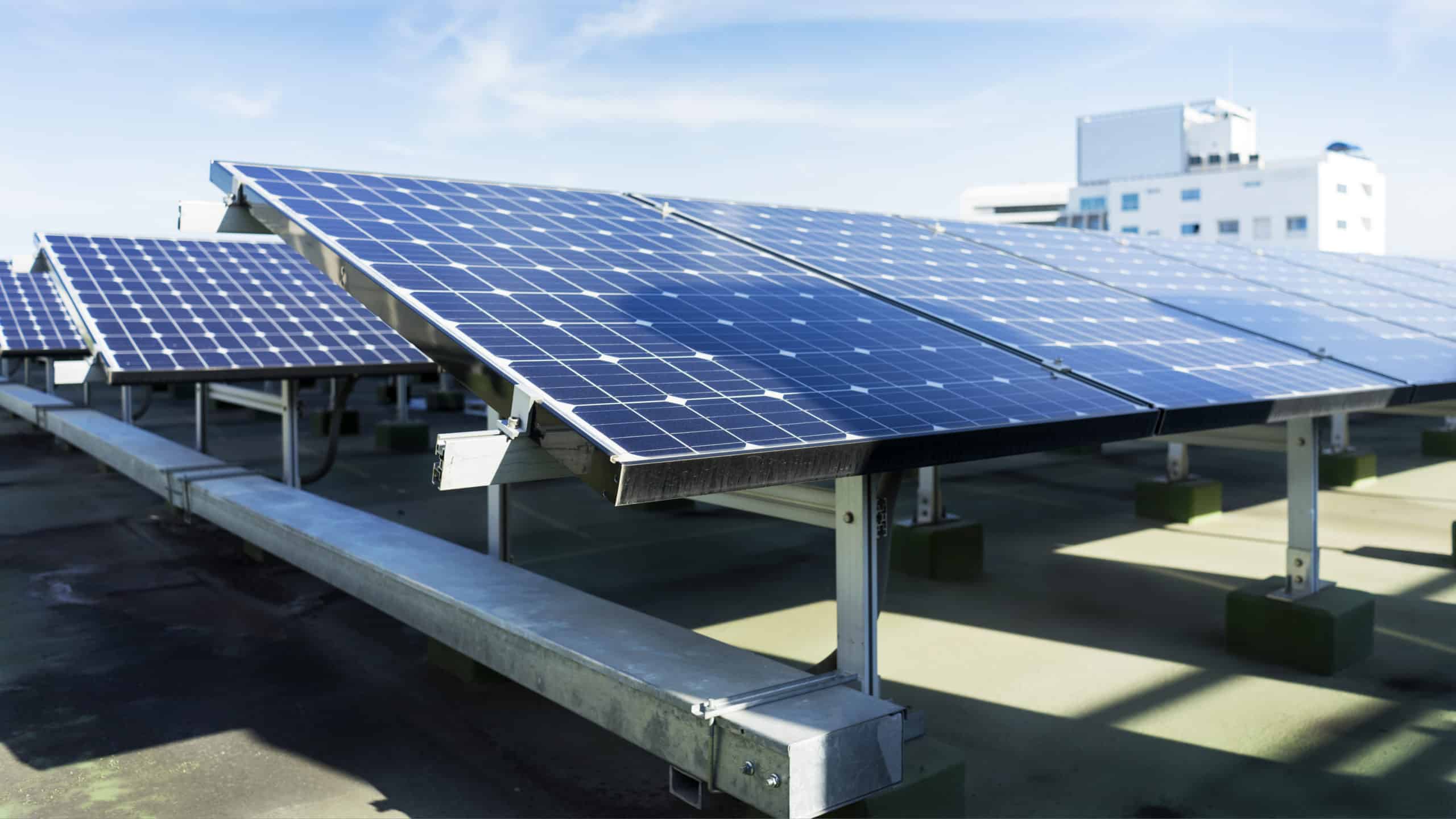 découvrez les prix de rachat de l'électricité produite par les panneaux photovoltaïques (pv) en france. informez-vous sur les tarifs attractifs et les conditions pour maximiser vos revenus grâce à l'énergie solaire.