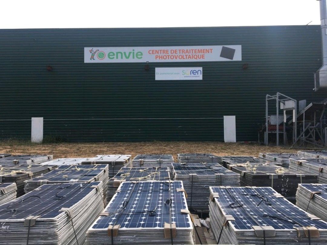 découvrez les tarifs du recyclage des panneaux solaires en france. informez-vous sur les coûts, les processus et l'importance du recyclage pour un avenir durable.