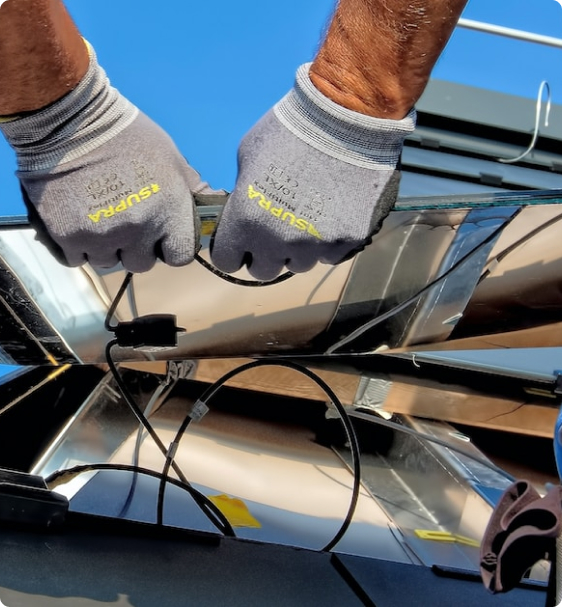 découvrez notre solution de production d'énergie solaire 6 kwc, idéale pour répondre à vos besoins énergétiques tout en contribuant à la transition écologique. profitez d'une installation performante et durable, conçue pour optimiser votre consommation d'électricité.