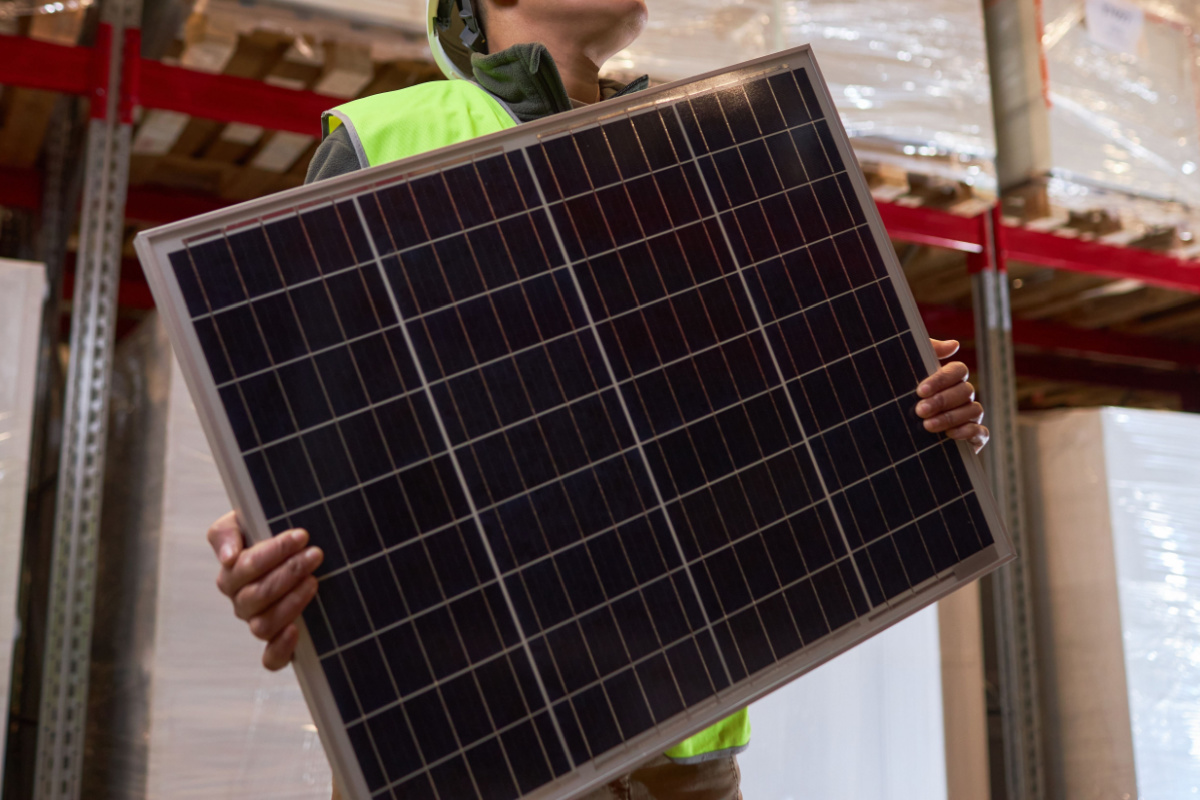 découvrez notre offre de panneaux solaires de 100w, idéaux pour alimenter vos petits appareils et projets écologiques. profitez d'une énergie renouvelable et durable pour vos besoins quotidiens.