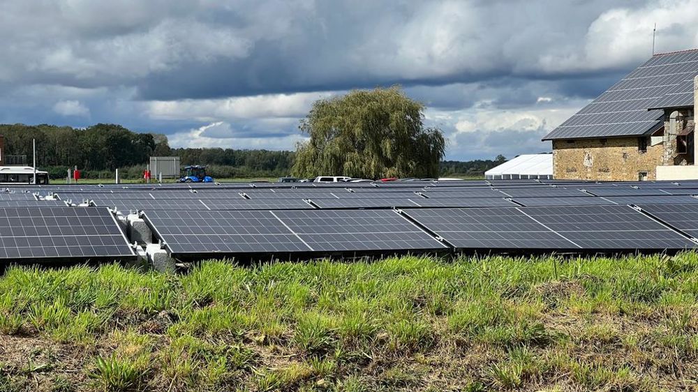 découvrez notre expertise en production de panneaux solaires de haute qualité. nous vous accompagnons dans la transition énergétique avec des solutions durables et efficaces, adaptées à vos besoins. optez pour une énergie renouvelable et réduisez votre empreinte carbone dès aujourd'hui.