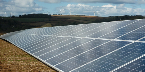 découvrez tout sur le photovoltaïque (pv) sur sol agricole : avantages, mise en œuvre et impacts environnementaux. profitez d'une source d'énergie renouvelable tout en valorisant vos terres agricoles.