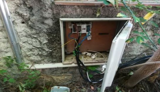 découvrez nos services de raccordement électrique professionnels pour sécuriser et optimiser votre installation. bénéficiez de conseils d'experts et d'un accompagnement personnalisé pour vos projets d'électricité, que vous soyez un particulier ou un professionnel.