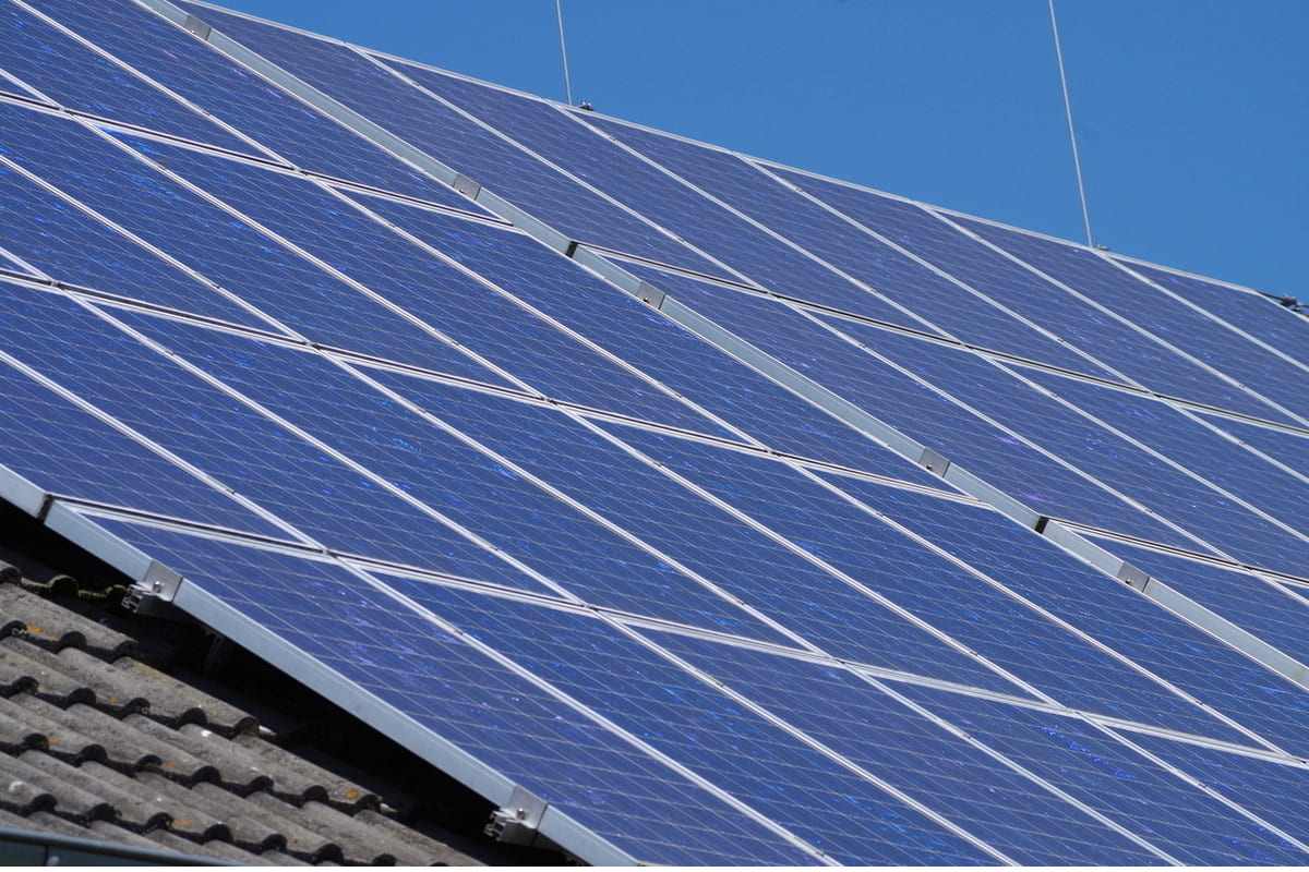 découvrez comment le rachat de votre surplus d'énergie solaire par edf peut vous faire économiser sur vos factures et contribuer à la transition énergétique. profitez d'un système simple et avantageux pour valoriser votre production photovoltaïque.