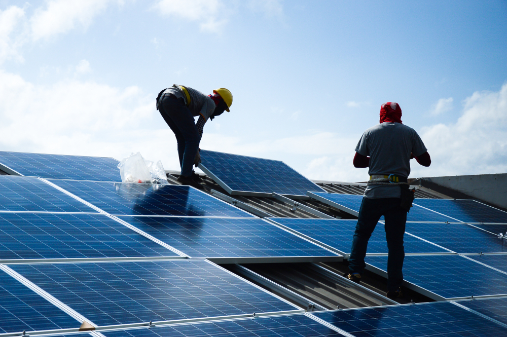 découvrez les principales réglementations en matière de photovoltaïque en france. informez-vous sur les normes, les subventions et les obligations pour une installation solaire conforme et rentable.