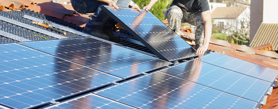 découvrez les dernières réglementations sur l'énergie solaire en france. informez-vous sur les normes, subventions et procédures pour profiter au mieux des énergies renouvelables et optimiser votre installation solaire.