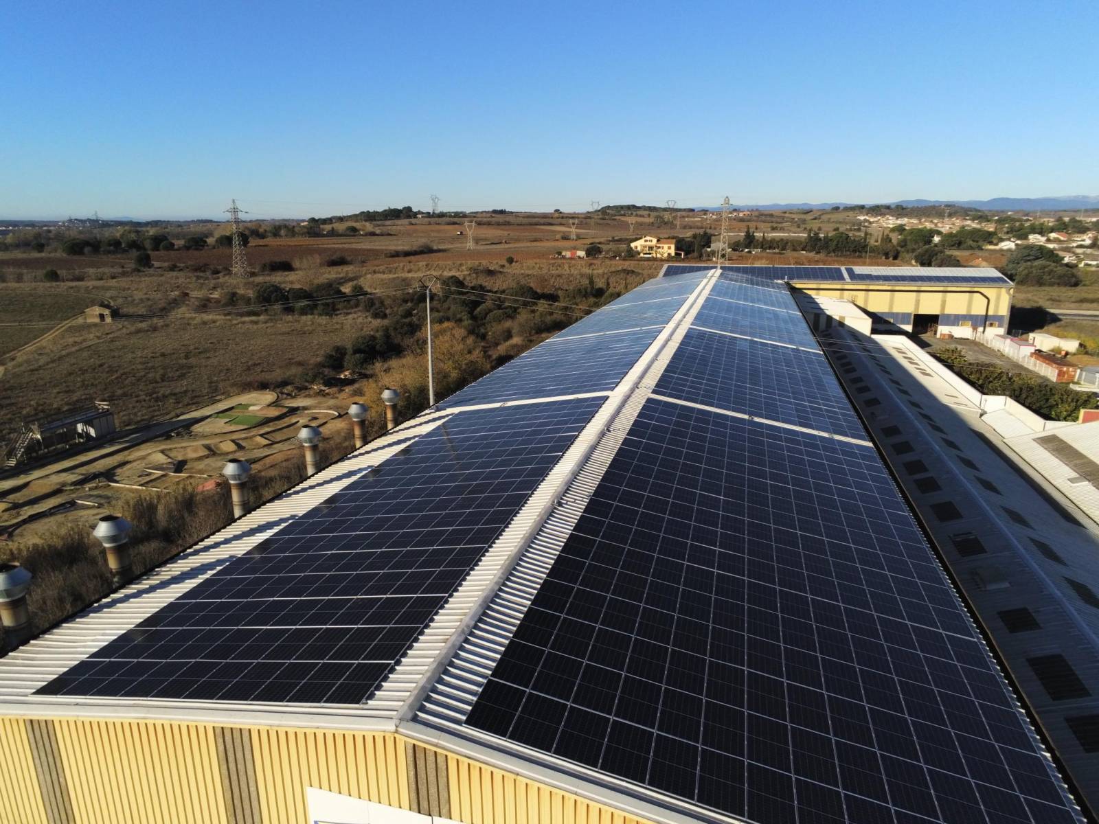 découvrez comment la revente photovoltaïque vous permet de valoriser l'énergie solaire produite par vos panneaux. optimisez vos revenus grâce à cette solution durable et contribuez à un avenir énergétique responsable.