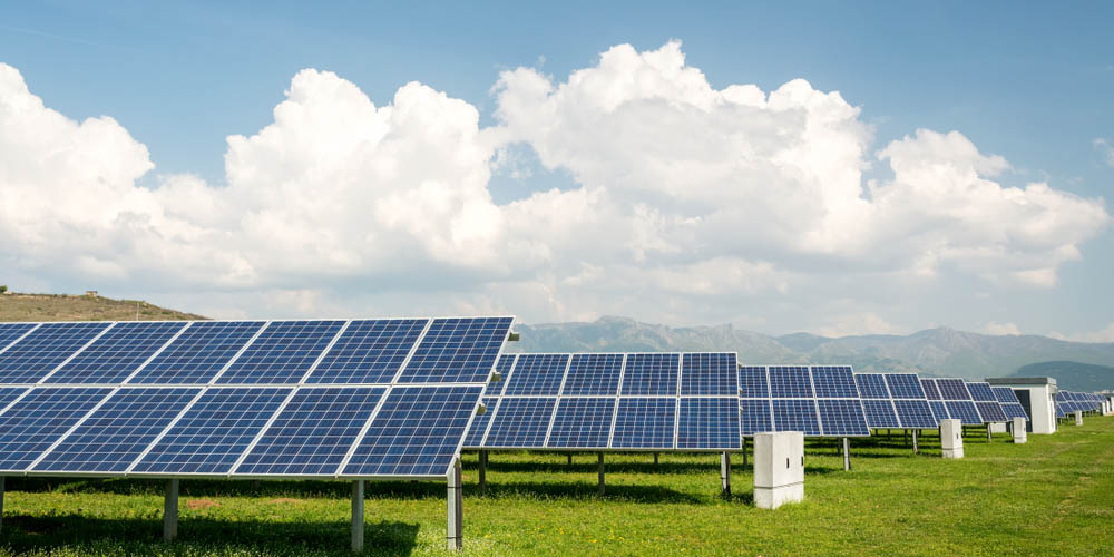 découvrez comment générer des revenus grâce aux panneaux solaires. explorez les différentes solutions pour rentabiliser votre investissement et bénéficier des aides gouvernementales tout en contribuant à la transition énergétique.