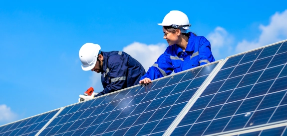 découvrez comment générer un revenu passif grâce à l'installation de panneaux solaires. explorez les avantages financiers, les subventions disponibles et les astuces pour maximiser vos bénéfices tout en contribuant à une énergie plus verte.