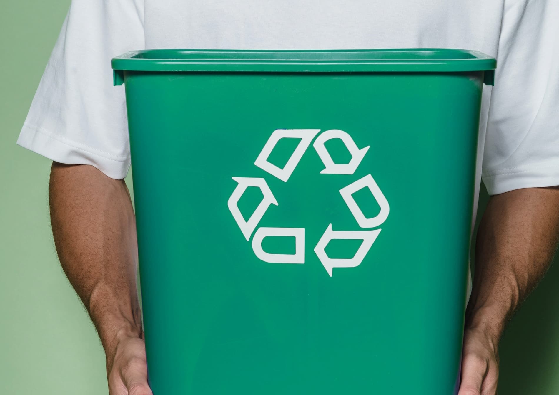 découvrez le processus innovant du recyclage du silicium, une ressource clé pour l'industrie des technologies renouvelables. apprenez comment cette méthode contribue à un avenir durable en réduisant les déchets et en réutilisant des matériaux précieux.