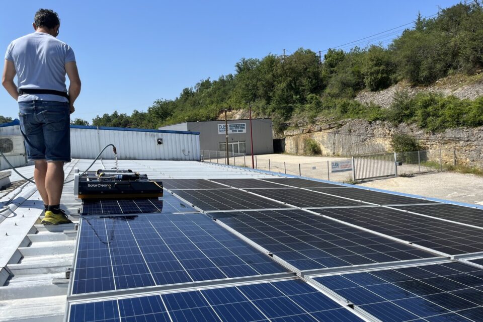 découvrez les meilleures sociétés solaires qui vous accompagnent dans la transition énergétique. profitez d'installations photovoltaïques de qualité, d'innovations durables et de solutions adaptées à vos besoins pour réduire votre empreinte carbone et réaliser des économies sur vos factures d'énergie.
