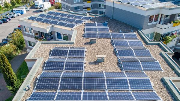 découvrez les meilleures solutions solaires à lyon pour réduire votre empreinte carbone et réaliser des économies d'énergie. explorez nos offres d'installations de panneaux solaires adaptés à vos besoins.