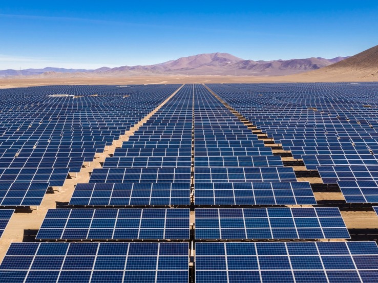 découvrez comment bénéficier des subventions photovoltaïques pour installer des panneaux solaires et réduire vos factures d'énergie. informez-vous sur les aides financières disponibles et les démarches à suivre pour rendre votre projet photovoltaïque accessible et rentable.
