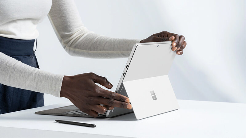 découvrez surface 8, la tablette polyvalente qui allie performance et élégance. profitez d'une expérience utilisateur fluide, d'un design moderne et de fonctionnalités avancées pour le travail et le divertissement. idéale pour les professionnels et les créatifs, explorez tout ce que surface 8 a à offrir.