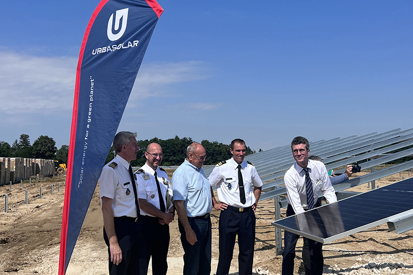 découvrez notre terrain photovoltaïque, un espace dédié à la production d'énergie solaire durable. profitez d'une gestion éco-responsable et d'opportunités d'investissement dans une énergie propre et renouvelable.
