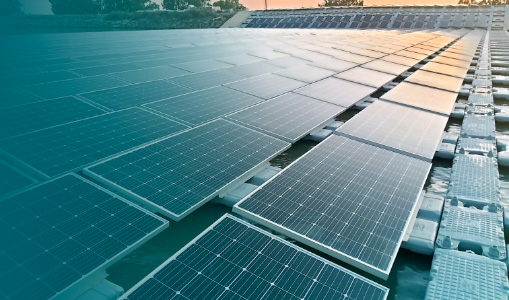 découvrez comment les panneaux solaires transforment l'énergie du soleil en électricité propre et durable pour votre maison. explorez les avantages environnementaux et économiques des technologies solaires et faites un pas vers un avenir plus vert.