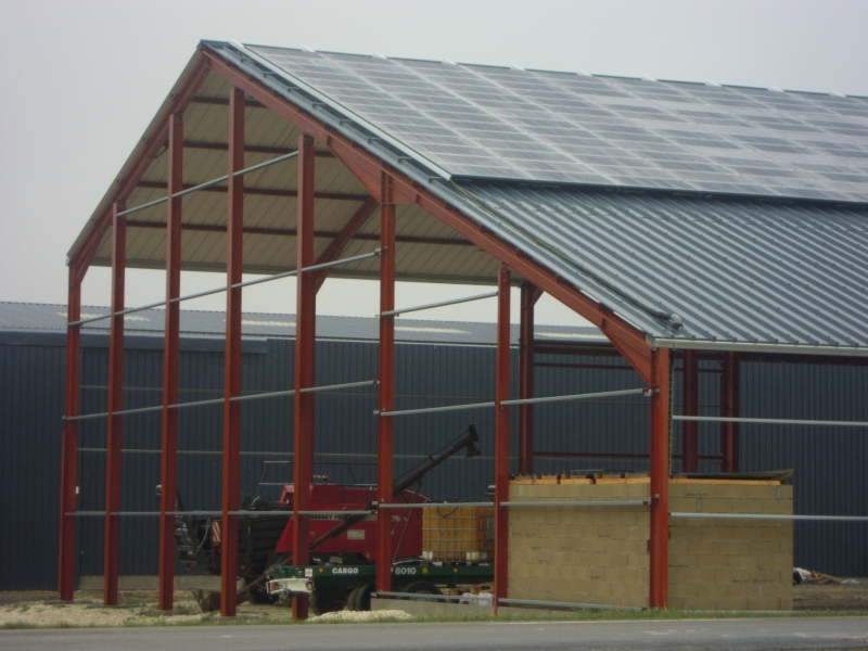 découvrez tout ce qu'il faut savoir sur les toits de hangars : types de matériaux, avantages, conseils d'installation et d'entretien. optimisez la durabilité et l'esthétique de votre hangar avec nos recommandations expert.
