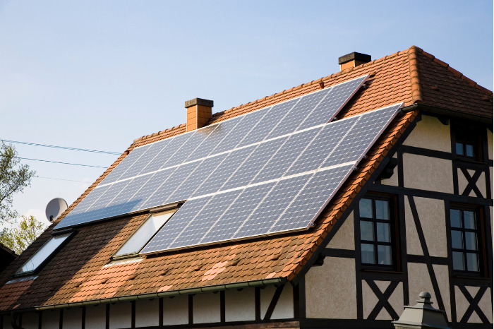 découvrez comment bénéficier d'un toit photovoltaïque gratuit pour produire votre propre énergie solaire. profitez d'économies sur vos factures d'électricité tout en contribuant à la préservation de l'environnement. informez-vous sur les conditions d'éligibilité et les avantages de cette solution écologique.