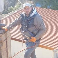 découvrez toiture pro, votre expert en solutions de toiture pour tous vos besoins. que ce soit pour des réparations, une rénovation ou une installation complète, nous vous garantissons un service de qualité, fiable et adapté à votre budget. protégez votre maison avec notre savoir-faire professionnel.