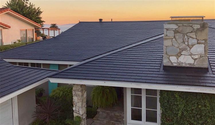 découvrez les tuiles solaires tesla, une solution innovante et esthétique pour produire de l'énergie renouvelable tout en préservant l'apparence de votre toiture. alliez design moderne et efficacité énergétique pour un habitat durable.