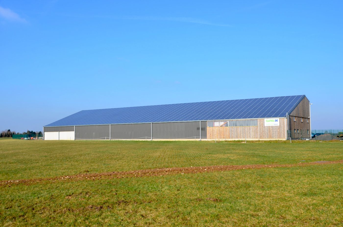 découvrez les meilleures pratiques et conseils pour l'utilisation efficace des bâtiments agricoles. apprenez à optimiser votre espace, choisir les équipements adaptés et maximiser la productivité de vos cultures et élevages.
