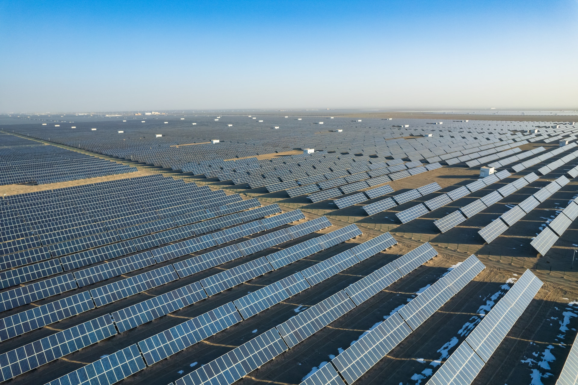 découvrez notre service de vente de centrales photovoltaïques, offrant des solutions écologiques et économiques pour produire votre propre énergie solaire. réalisez des économies sur vos factures d'électricité tout en contribuant à la transition énergétique.