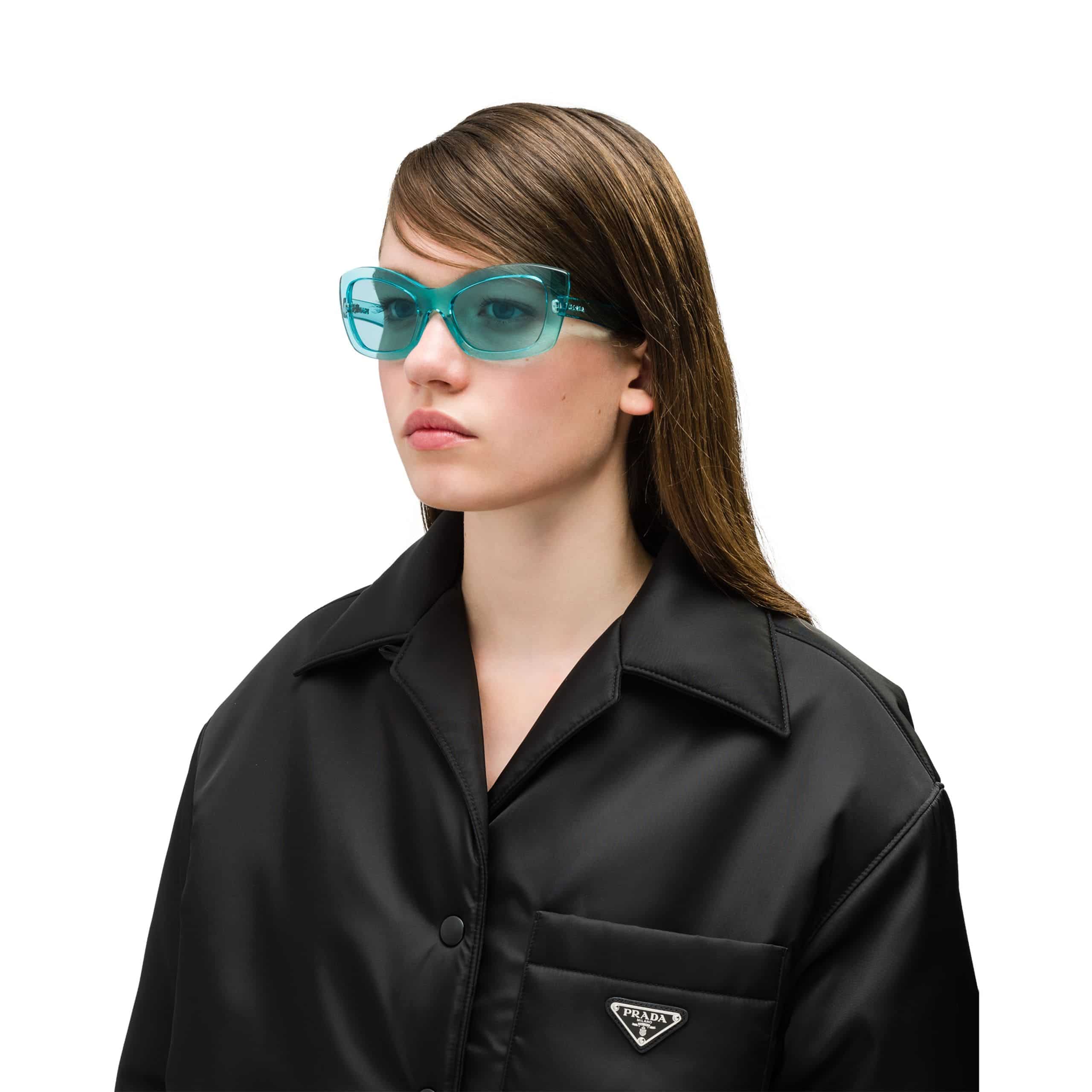 découvrez les meilleurs verres solaires à lyon pour protéger votre vision tout en bénéficiant d'un style élégant. profitez d'une sélection variée adaptée à tous les besoins et budgets, avec des conseils d'experts pour choisir vos lunettes de soleil idéales.