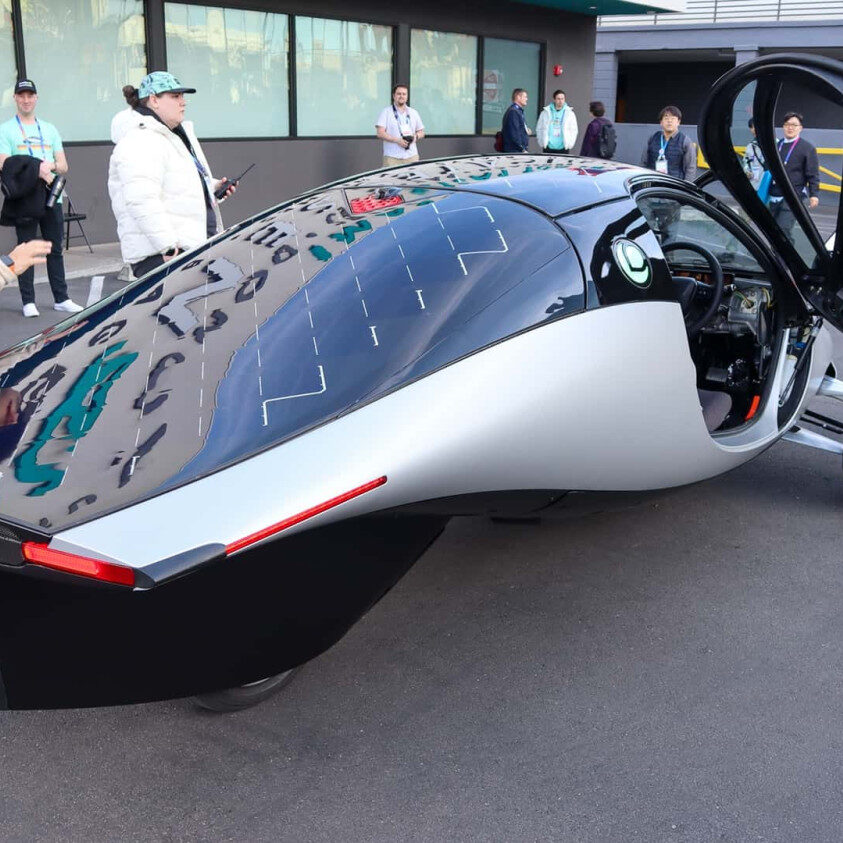 découvrez l'avenir de la mobilité durable avec les voitures solaires. alliant technologie moderne et respect de l'environnement, ces véhicules innovants utilisent l'énergie solaire pour réduire votre empreinte carbone tout en offrant des performances optimales. explorez les avantages et les modèles de voitures solaires pour un mode de transport éco-responsable.